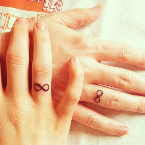 tatuagem-simbolo-infinito-casal